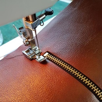 Best Heavy-Duty Sewing Machine For Leather