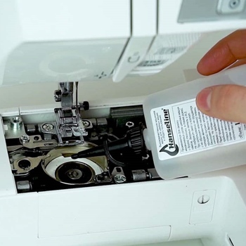 How to Properly Oil Your Sewing Machine